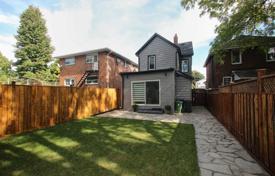 3غرفة خانه  Etobicoke, کانادا. C$1,897,000