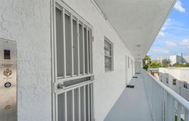 آپارتمان کاندو – سواحل میامی, فلوریدا, ایالات متحده آمریکا. $299,000