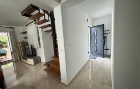 2غرفة خانه  102 متر مربع Gradac, کرواسی. 280,000 €