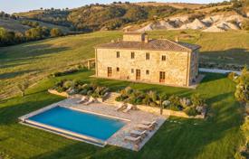 5غرفة ویلا  420 متر مربع Pienza, ایتالیا. 850,000 €