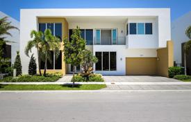 دو خانه بهم چسبیده – Doral, فلوریدا, ایالات متحده آمریکا. 1,532,000 €