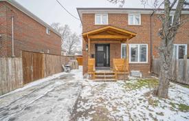  دو خانه بهم متصل – York, تورنتو, انتاریو,  کانادا. C$998,000