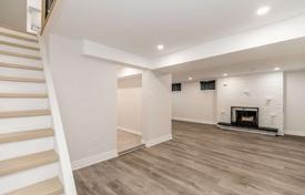 4غرفة خانه  Etobicoke, کانادا. C$1,845,000