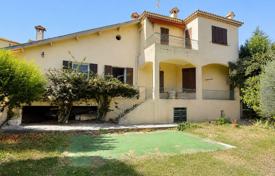 6غرفة ویلا  200 متر مربع ویلفرانش سور مر, فرانسه. 1,890,000 €
