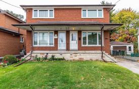 3غرفة  دو خانه بهم متصل Etobicoke, کانادا. C$1,305,000