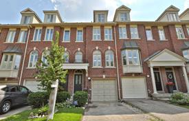  دو خانه بهم متصل – Etobicoke, تورنتو, انتاریو,  کانادا. C$1,115,000