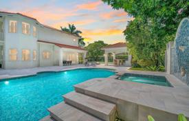 6غرفة عمارت  501 متر مربع Davie, ایالات متحده آمریکا. $1,998,000