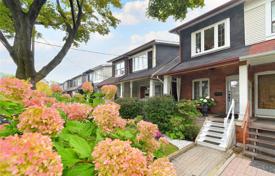  دو خانه بهم متصل – East York, تورنتو, انتاریو,  کانادا. 1,202,000 €