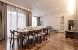 3غرفة شقق في الوحدات السكنية Khlong Toei, تایلند. $3,200 في الأسبوع