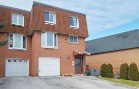  دو خانه بهم متصل – Etobicoke, تورنتو, انتاریو,  کانادا. C$1,015,000