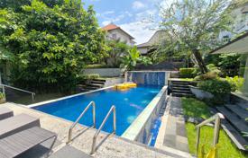 4غرفة ویلا  420 متر مربع Canggu, اندونزی. $646,000