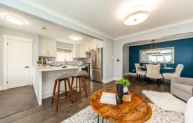 8غرفة خانه  East York, کانادا. C$1,551,000