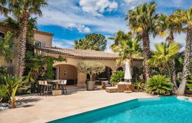 6غرفة ویلا  Grimaud, فرانسه. 3,200,000 €