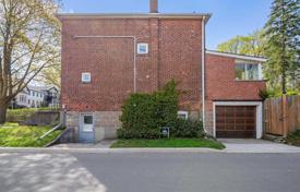 9غرفة  دو خانه بهم متصل Old Toronto, کانادا. C$1,341,000