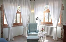 12غرفة کاخ  480 متر مربع Gaiole In Chianti, ایتالیا. 820,000 €