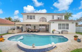 5غرفة خانه  332 متر مربع Pembroke Pines, ایالات متحده آمریکا. $980,000