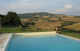 30غرفة کاخ  700 متر مربع Volterra, ایتالیا. 2,500,000 €