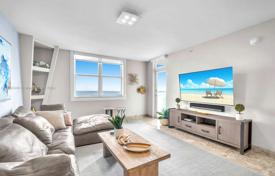 2غرفة شقق في الوحدات السكنية 112 متر مربع South Ocean Drive, ایالات متحده آمریکا. $785,000