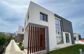 3غرفة دو خانه بهم چسبیده 240 متر مربع Chloraka, قبرس. 680,000 €