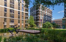 New residential complex with apartments Surrey, بریتانیا. £266,000 از