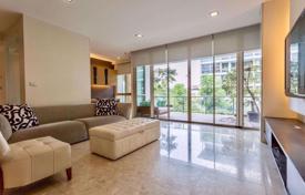 2غرفة شقق في الوحدات السكنية Khlong Toei, تایلند. $3,700 في الأسبوع