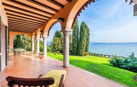 ویلا  – Desenzano del Garda, لمباردی, ایتالیا. 9,500,000 €