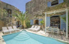 4غرفة خانه  220 متر مربع Għasri, مالت. 785,000 €