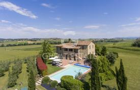 13غرفة کاخ  356 متر مربع Perugia, ایتالیا. 895,000 €