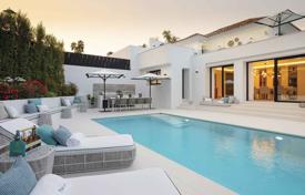 5غرفة ویلا  748 متر مربع Nueva Andalucia, اسپانیا. 5,500,000 €