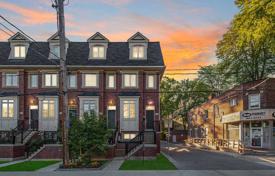  دو خانه بهم متصل – Kingston Road, تورنتو, انتاریو,  کانادا. C$1,432,000