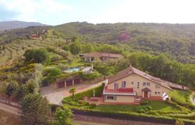 6غرفة ویلا  582 متر مربع Arezzo, ایتالیا. 3,200,000 €