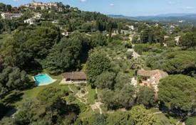 8غرفة ویلا  موگینز(فرانسه), فرانسه. 7,900,000 €