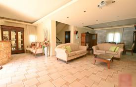 3غرفة ویلا  200 متر مربع Famagusta, قبرس. 450,000 €