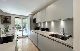 آپارتمان  – خوان-LES-پین, آنتیب, کوت دازور,  فرانسه. 700,000 €