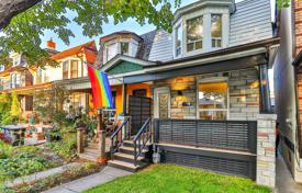  دو خانه بهم متصل – Saint Clarens Avenue, Old Toronto, تورنتو,  انتاریو,   کانادا. C$1,657,000