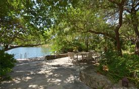 دو خانه بهم چسبیده – Coral Gables, فلوریدا, ایالات متحده آمریکا. 3,108,000 €