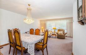 9غرفة خانه  نورث یورک, کانادا. C$1,608,000