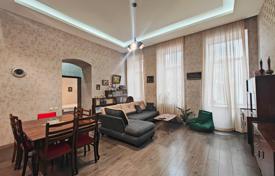3غرفة آپارتمان  75 متر مربع شهر قدیم تفلیس, گرجستان. $165,000