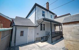 8غرفة خانه  York, کانادا. C$1,465,000