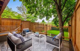 10غرفة خانه  Etobicoke, کانادا. C$2,573,000