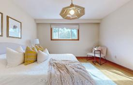 10غرفة خانه  Etobicoke, کانادا. C$1,341,000