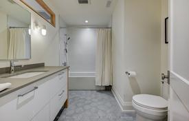 12غرفة خانه  Etobicoke, کانادا. C$1,935,000