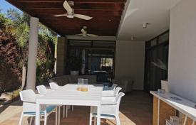 4غرفة دو خانه بهم چسبیده 235 متر مربع Agios Athanasios (Cyprus), قبرس. 1,650,000 €