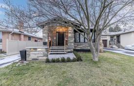 3غرفة خانه  Etobicoke, کانادا. C$1,689,000
