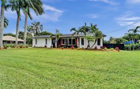 4غرفة خانه  307 متر مربع Davie, ایالات متحده آمریکا. $1,230,000