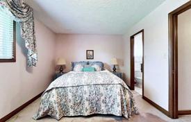 3غرفة خانه  Etobicoke, کانادا. C$2,322,000