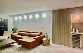 2غرفة شقق في الوحدات السكنية 146 متر مربع South Ocean Drive, ایالات متحده آمریکا. $729,000
