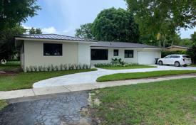 دو خانه بهم چسبیده – South Miami, فلوریدا, ایالات متحده آمریکا. $1,030,000