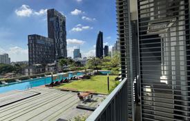 2غرفة شقق في الوحدات السكنية Khlong Toei, تایلند. $337,000