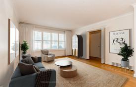 9غرفة خانه  Etobicoke, کانادا. C$1,779,000